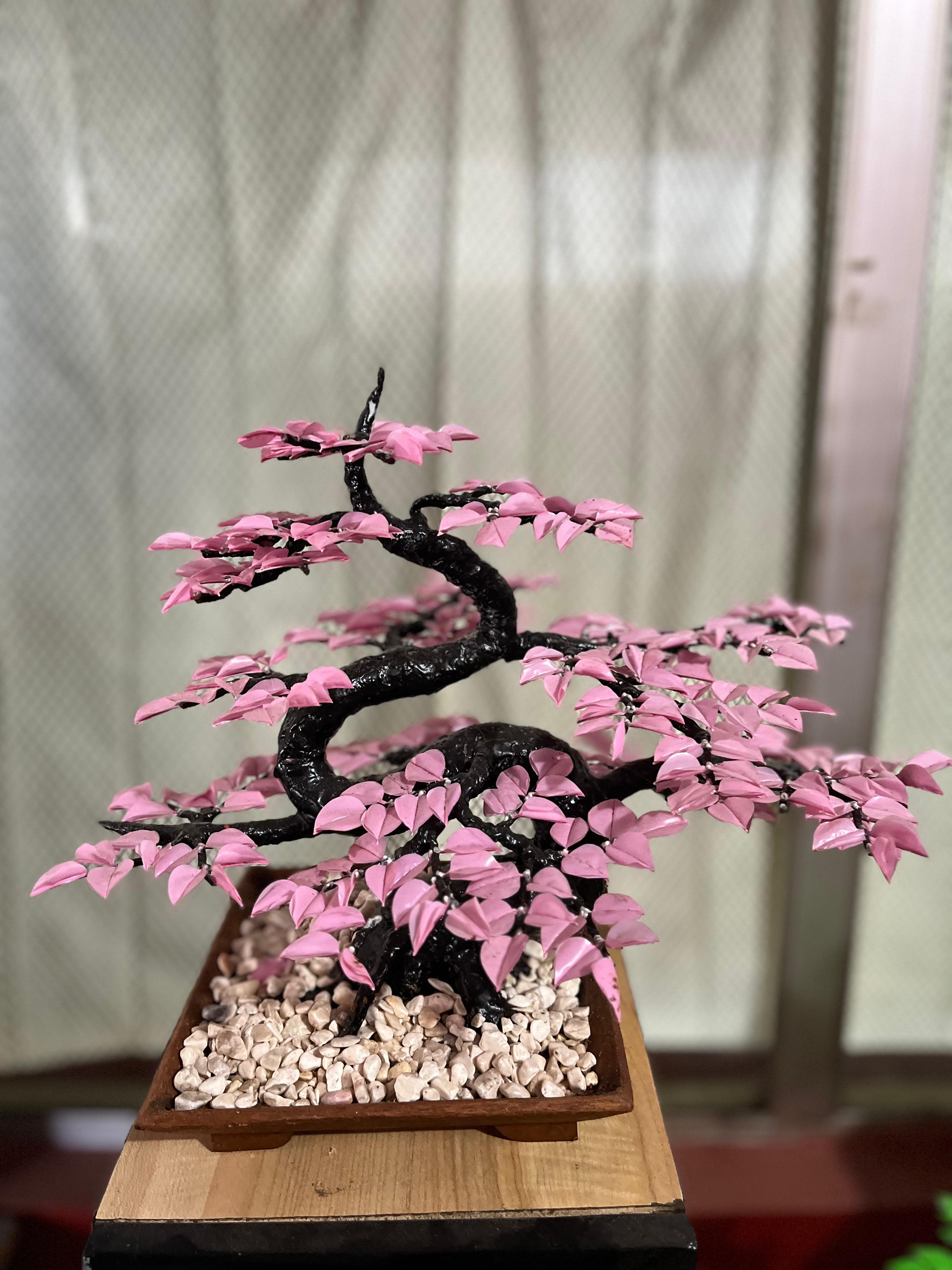 Bonsai Artifisial Model Klasik Tegak
